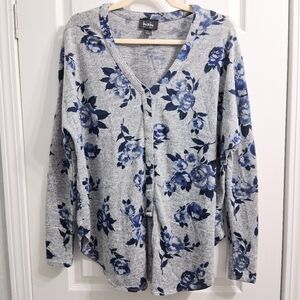 By & By Sweater Blue Roses Gray Background Size Large